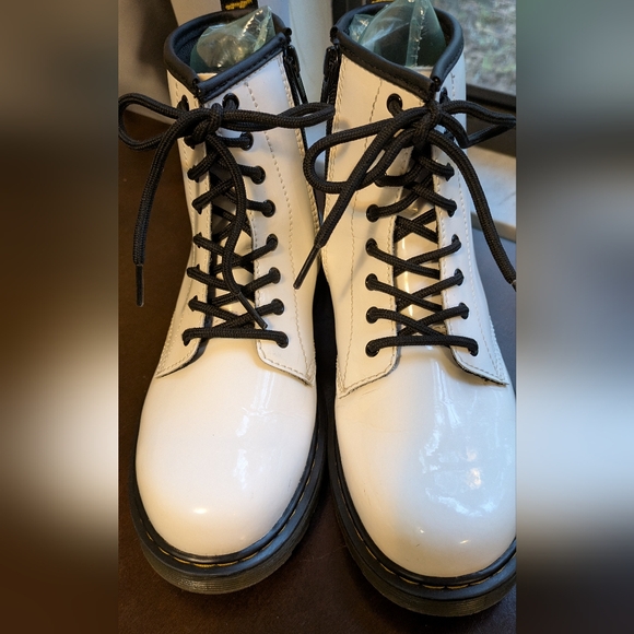 Dr Martens Unisex  Lace-Up Boots With Side Zipper. Size 5 Women, 4 Men. - Picture 4 of 8